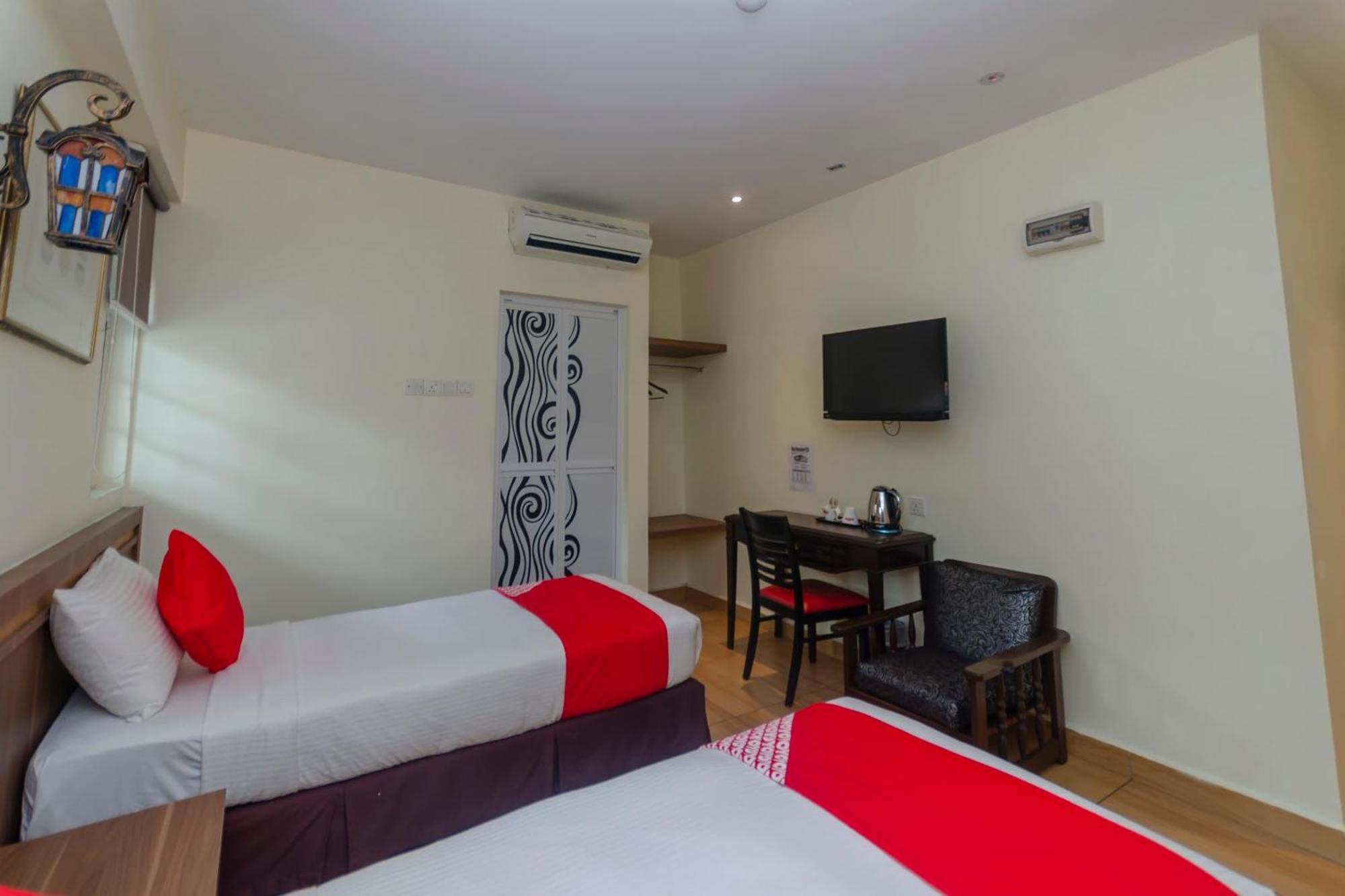 Super Oyo 596 The Vintage Hotel Johor Bahru Extérieur photo