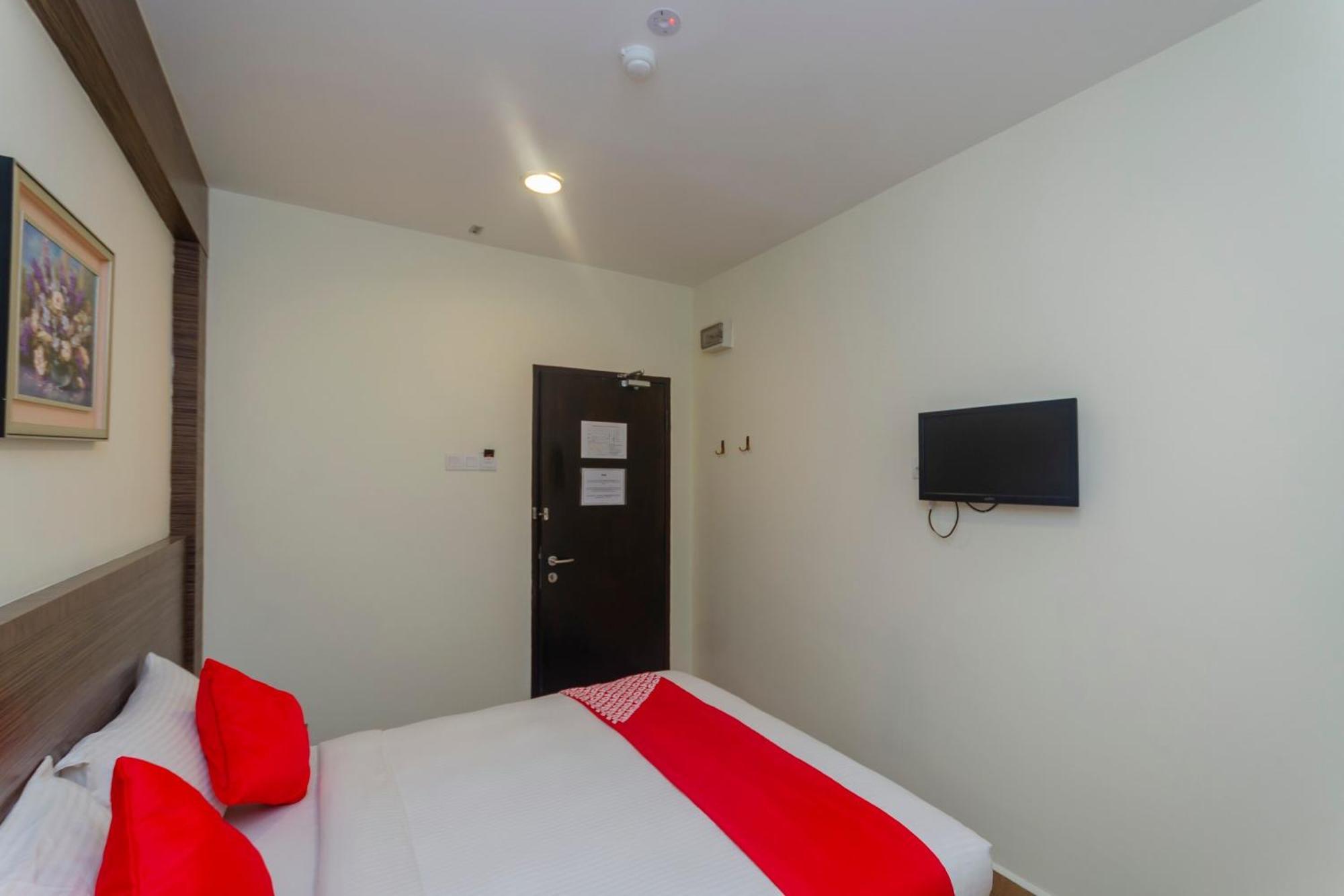 Super Oyo 596 The Vintage Hotel Johor Bahru Extérieur photo
