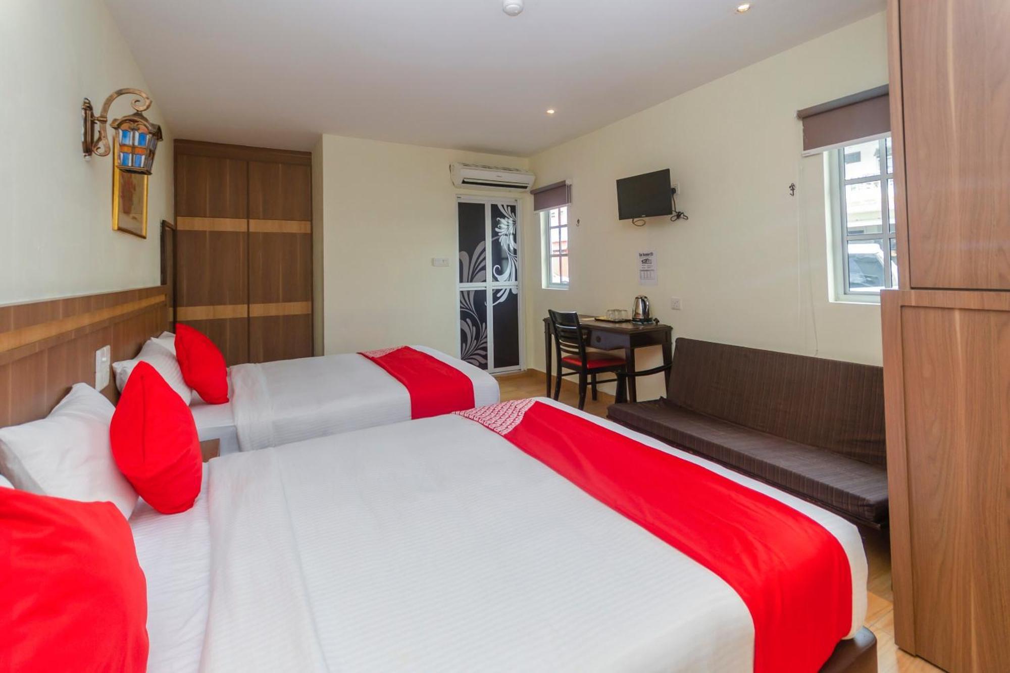 Super Oyo 596 The Vintage Hotel Johor Bahru Extérieur photo