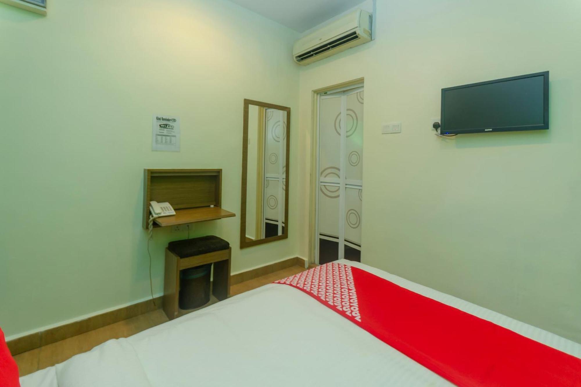 Super Oyo 596 The Vintage Hotel Johor Bahru Extérieur photo